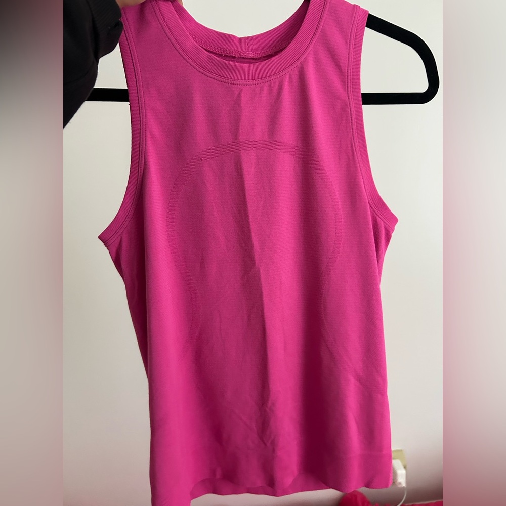 Lululemon Swiftly Breathe Muscle Tank